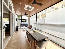 Highland Road (D19), Terrace #561033891